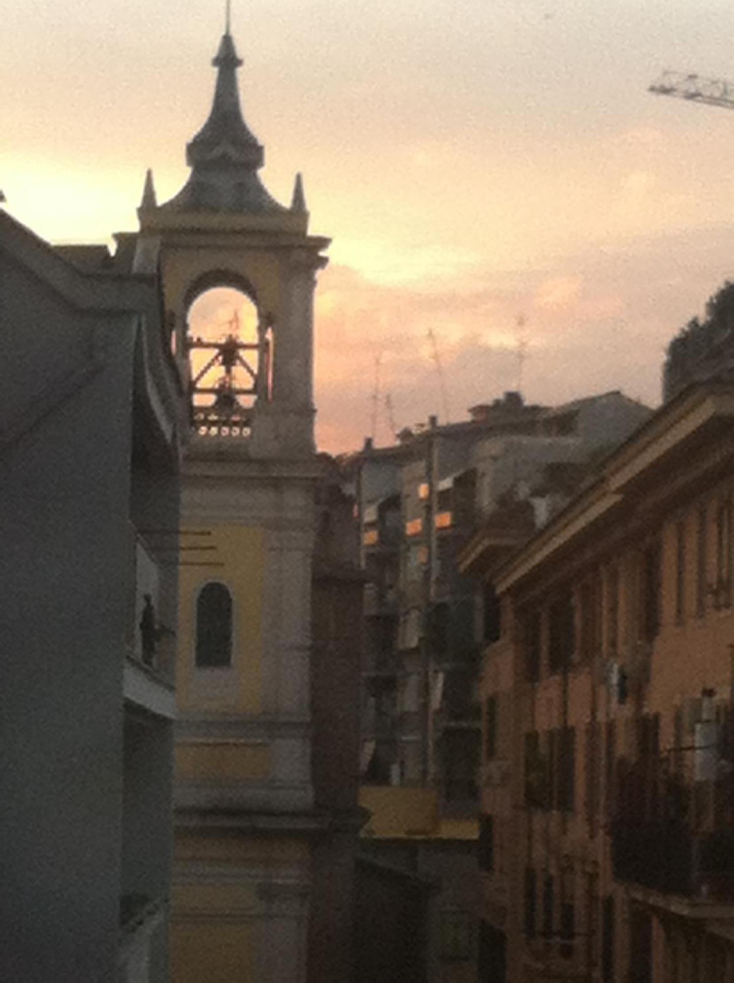 Di Fronte Alla Cupola Roma Oda fotoğraf